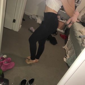 Lululemon full length black size 4 leggings nopill